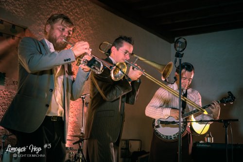 Limoges'Hop #5

Partage libre à des fins non promotionnelles ou commerciales, en créditant l'auteur (@lightexmachina).

© Alexandre - LIGHT EX MACHINA 2023, tous droits réservés.